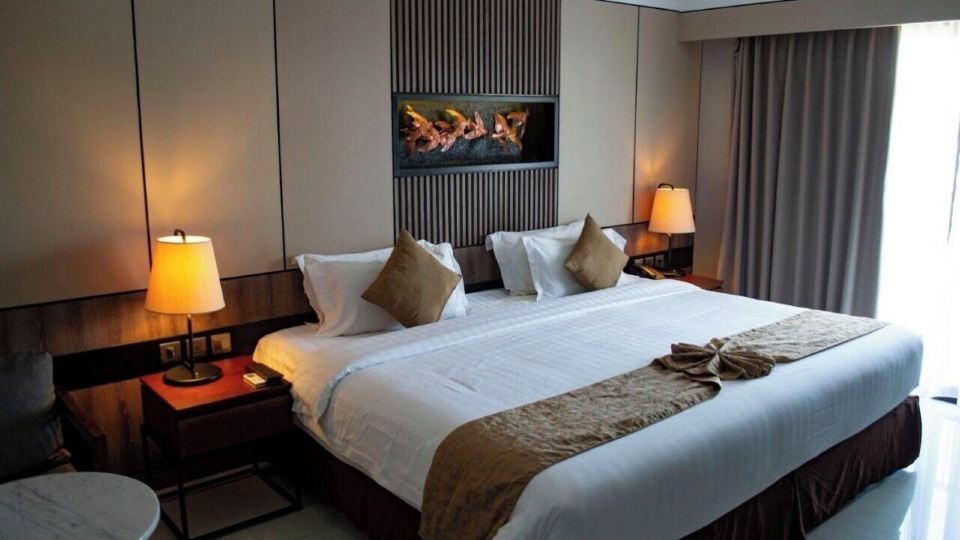 Hotel The Season