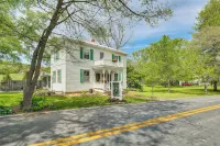 Historic Home w/ Hot Tub and Game Room in Augusta - 4 stjerner