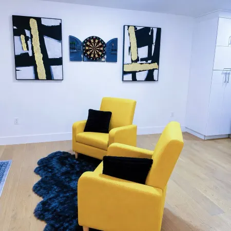 Stylish 3-Bedroom Full House Near Magnetic Hill