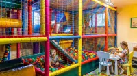 OSTOJA DWA JEZIORA Mazury Węgorzewo apartamenty, domki z jacuzzi lub z kominkiem - 3-Star