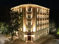 The Crown Krakow - Handwritten Collection - 4-Star