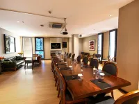 Broyt Hotel Hotels near جادة بغداد