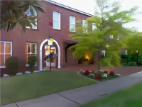 Glen Inn - parking