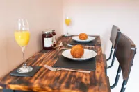 North Norfolk Garden Retreat with Private Hot Tub - 4-Star