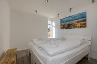 Holiday Home for 8 near Seaside Resort of Oostkapelle-Vrouwenpolder - Homestays