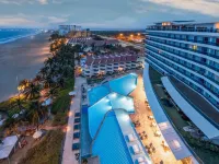Las Americas Torre Del Mar Hotels near Crespo