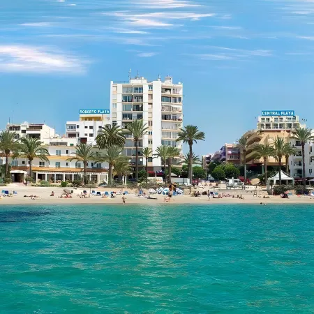 Hotel Vibra Vila Отели рядом с достопримечательностью «Порт Ивисы»