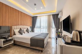 Laristone Suite Spa Hotel