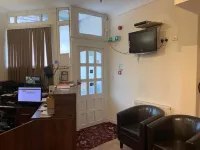 سيتي لودج لندن Hotels near باو