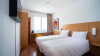 B&B HOTEL Kielce Centrum - bar