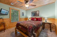 Sugar Bear Mountain Hideaway 3 Bedroom Cabin by RedAwning - シャレー