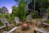 12 Min to Downtown Sleeps 12 Hot Tub Fire Pit - Jacuzzi