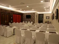 Princesa Ana Hotels near Chana