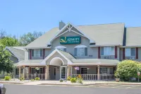 Quality Inn & Suites East Troy I-43 - Kæledyr tilladt