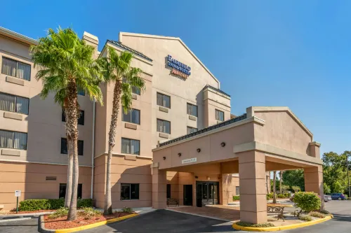 Fairfield Inn & Suites Holiday Tarpon Springs - Pool