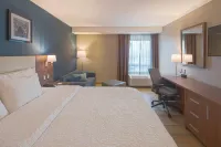 希爾頓歡朋飯店-蒙特雷/畫廊-奧比斯帕多 - 廚房