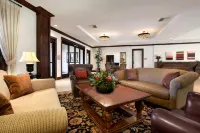 Embassy Suites by Hilton la Quinta Hotel & Spa - Wifi