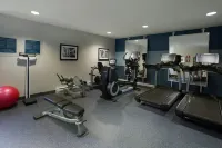 Four Points by Sheraton Hotel & Conference Centre Gatineau-Ottawa - Bãi đậu xe