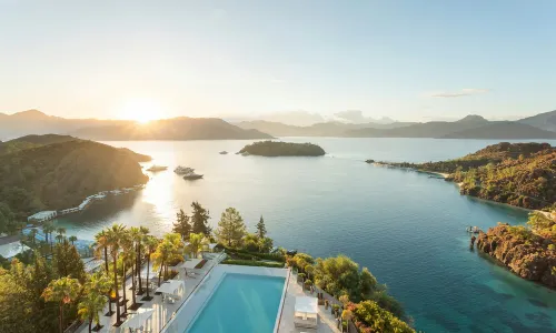D Maris Bay