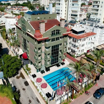 Lara Park Hotel Hoteles cerca de Lara Beach