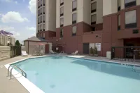 Hampton Inn & Suites Atlanta-Airport North - Pools