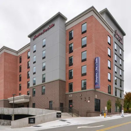 Hampton Inn & Suites Winston-Salem Downtown