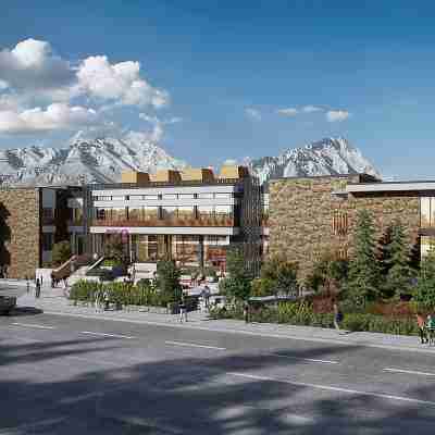 Moxy Banff Hotel Exterior