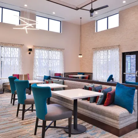 Homewood Suites by Hilton - des Moines Airport