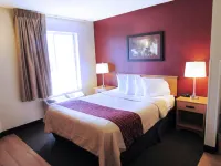 Red Roof Inn Fargo - I-94/ Medical Center - Pools
