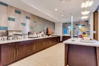 Hampton Inn & Suites Rome - breakfast