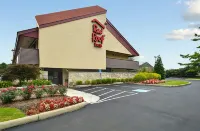 Red Roof Inn Louisville East - Hurstbourne - parking