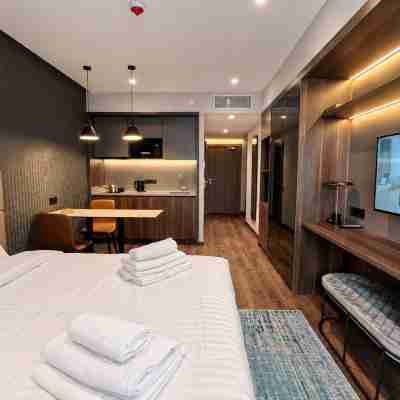 King Alex Privilege Rooms
