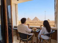 Shiny Pyramids Boutique Hotel - Inns