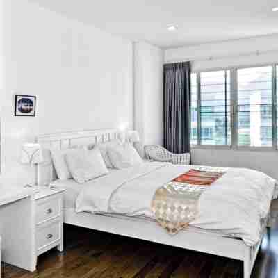 SEACRAZE D709 - 2 Bedroom - Near Beach Rooms