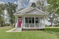 Boutique Retreat Minutes From Round Top! - Hot Tub