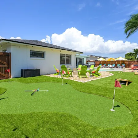 Pool Hot Tub Putt Putt Game Room Karaoke