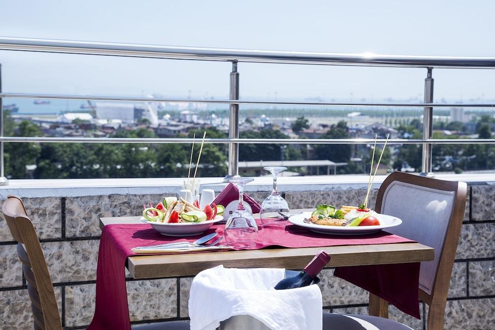 Marmara Place Old City Hotel