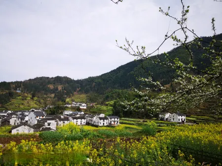 Dream Village, Zuyuan, Xiuning Отели рядом с достопримечательностью «Zuyuancun»