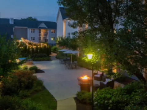 Sonesta ES Suites Fairfax Fair Lakes シャンティリーのホテル