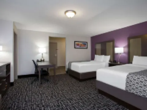 La Quinta Inn & Suites by Wyndham Roanoke Salem セーレムのホテル