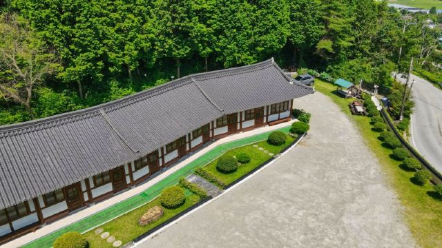 방아재 편백나무 숲 한옥펜션