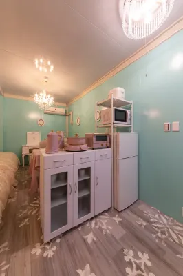 Container House Sakurara Hotels near Tomiyoshi Railway Station