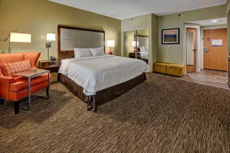 Hampton Inn Concord/Kannapolis Отели в г. Конкорд