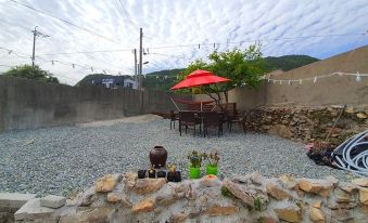 Geoje Deokpo Guest House