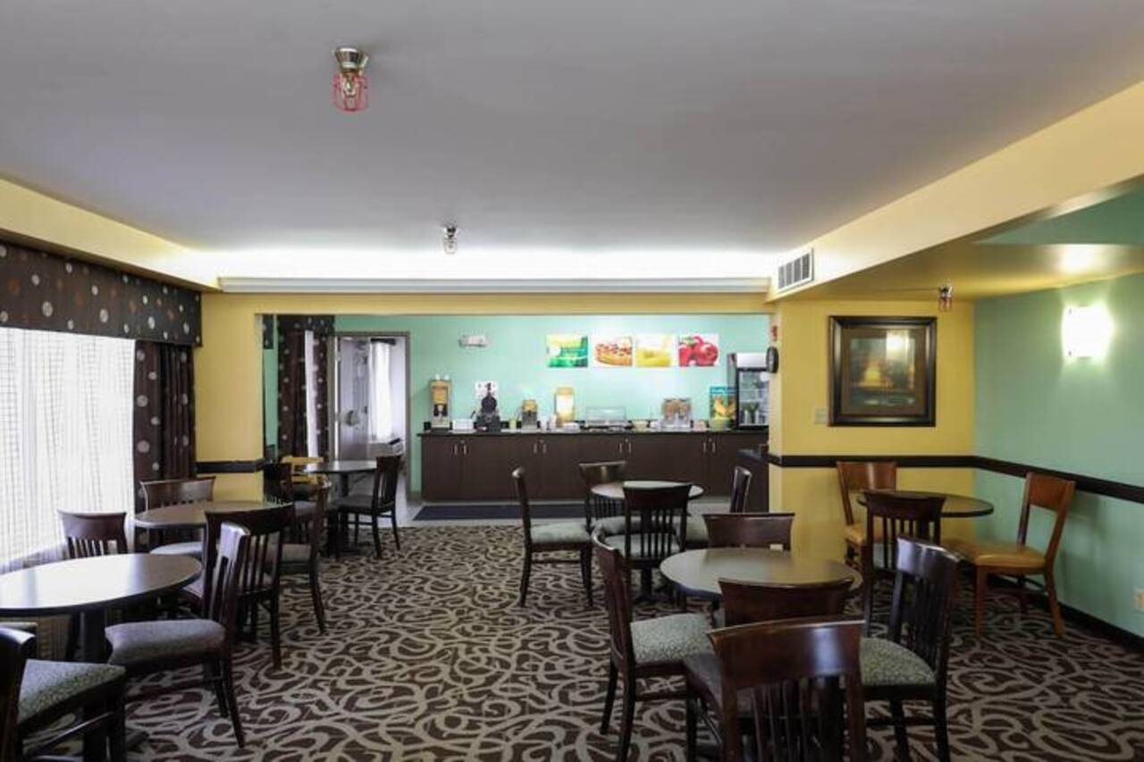 Copley Inn & Suites, Copley - Akron