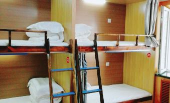 Suitetrails - North Shore Youth Hostel