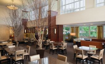 DoubleTree by Hilton Hotel Boston Bayside