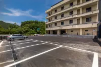 Hadong Hotel Bombom - Parking