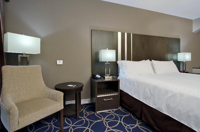 Holiday Inn Express and Suites Houston North - IAH Area, an Ihg Hotel