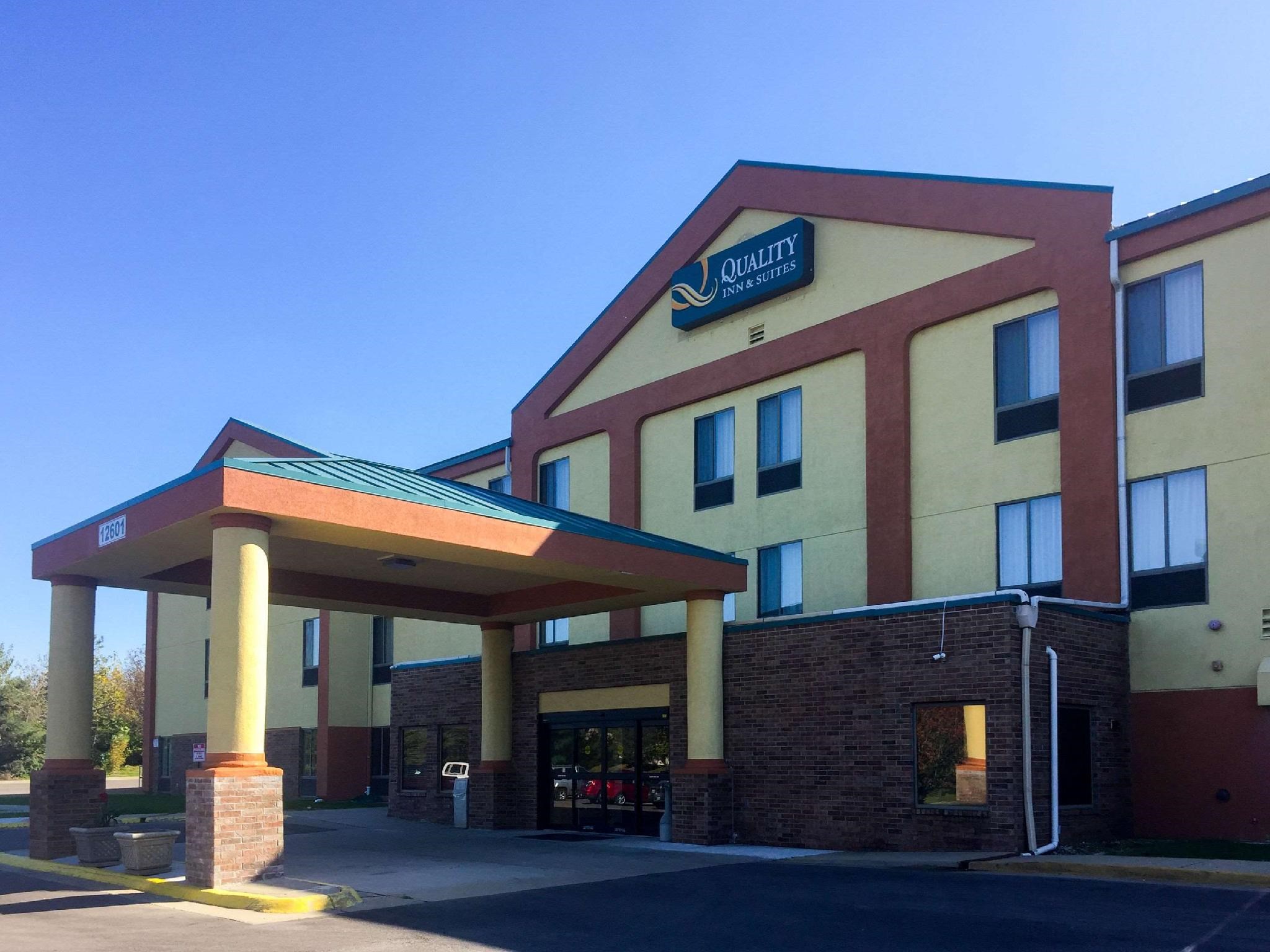 Quality Inn & Suites Lenexa Kansas City